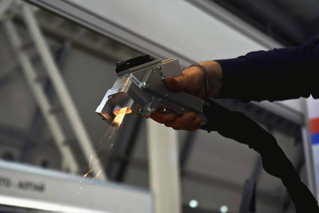 Laser Cleaning VS Dry Ice Blasting